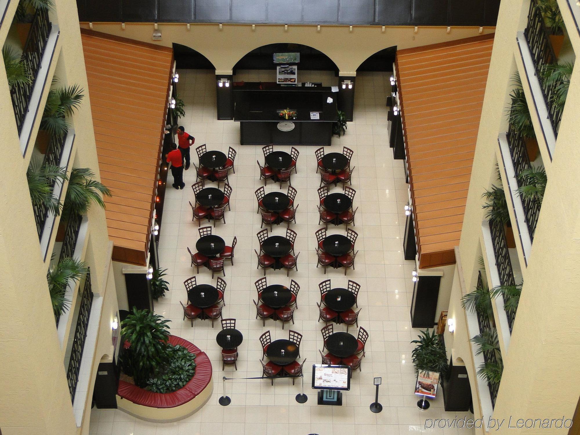 Crowne Plaza Suites Houston - Near Sugar Land Intérieur photo