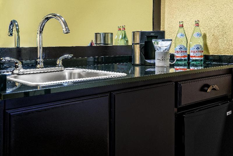 Crowne Plaza Suites Houston - Near Sugar Land Extérieur photo