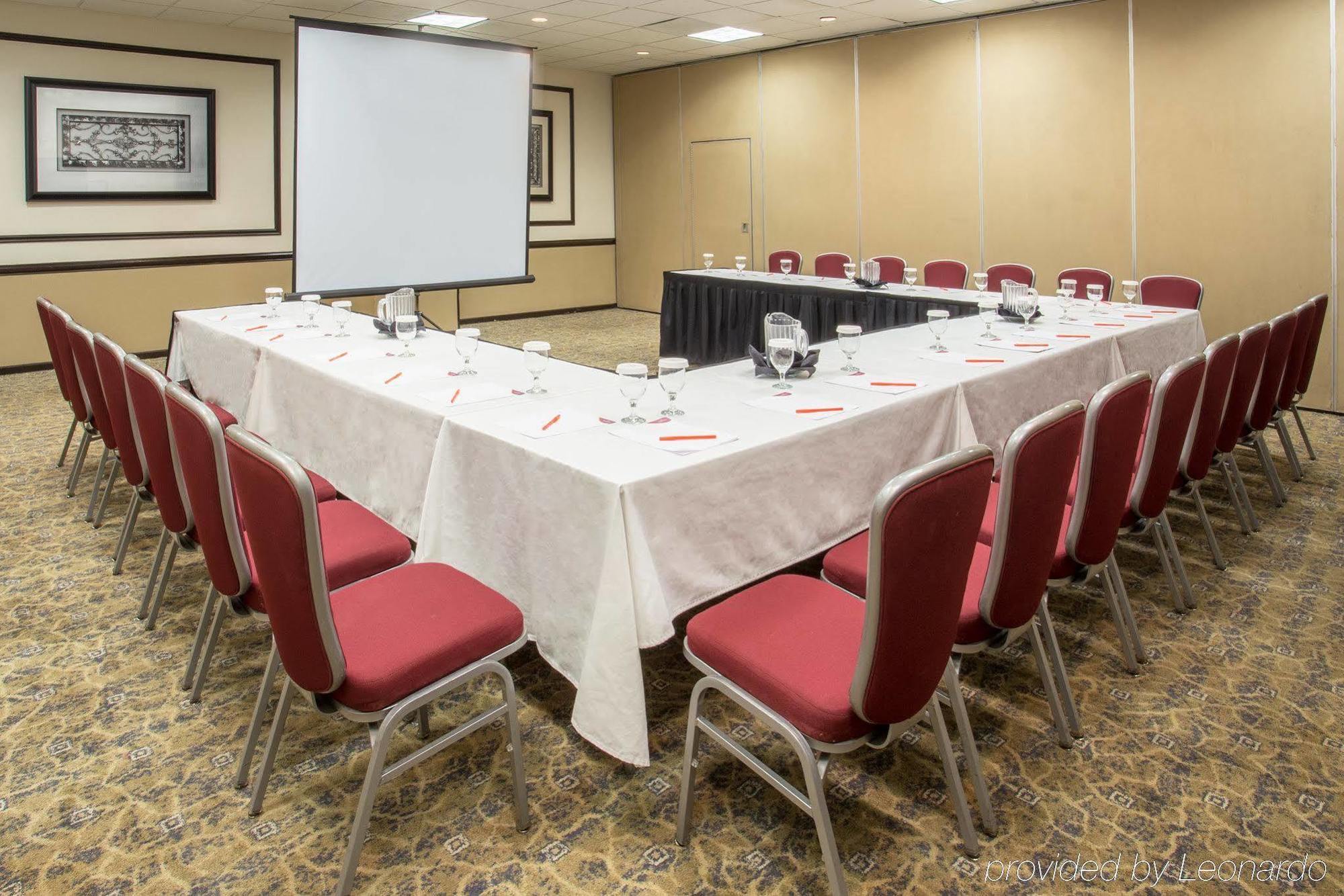 Crowne Plaza Suites Houston - Near Sugar Land Extérieur photo