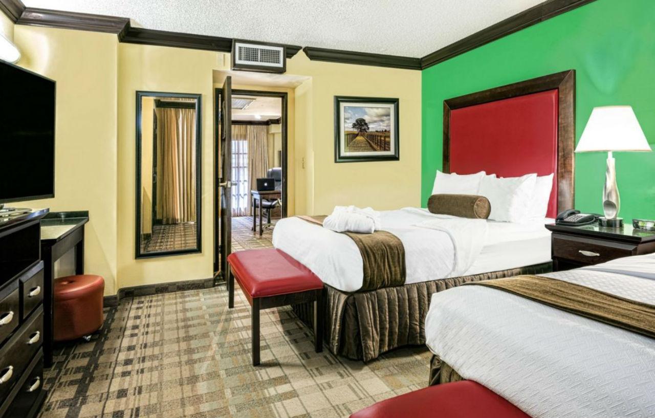 Crowne Plaza Suites Houston - Near Sugar Land Extérieur photo